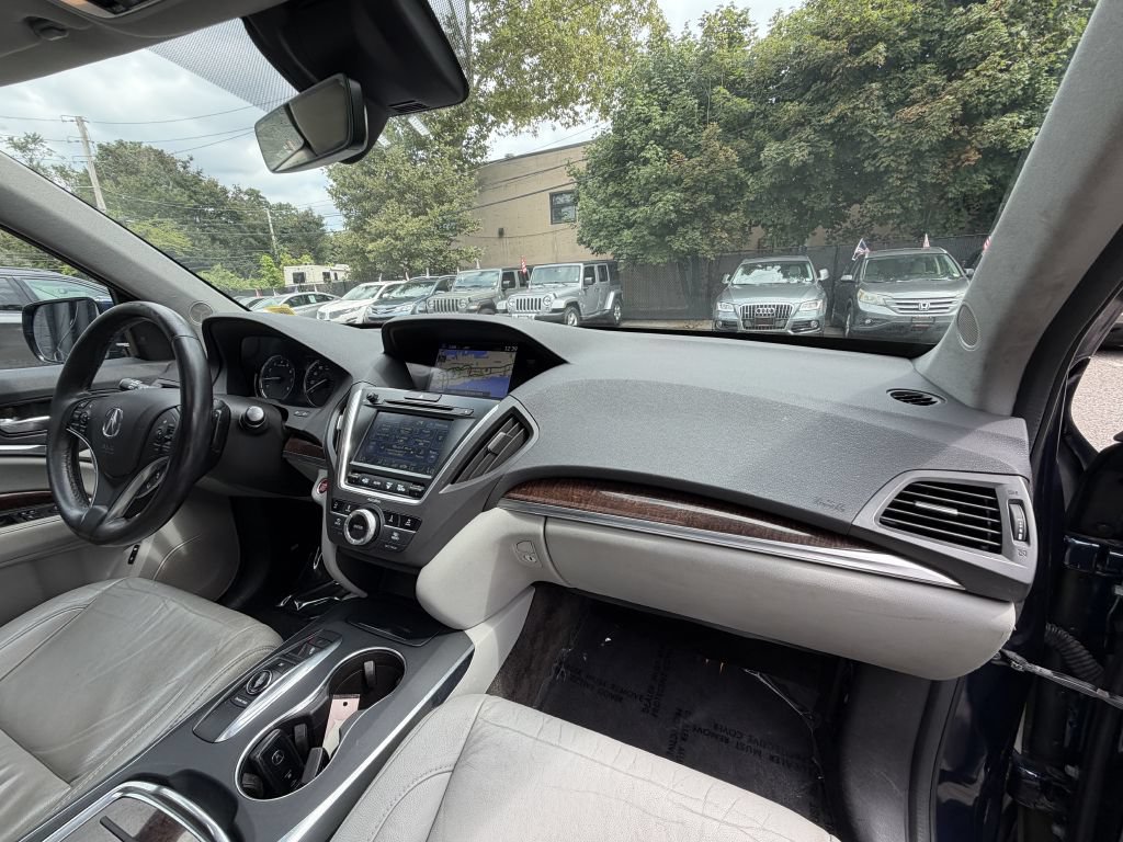 Used 2017 Acura MDX w/ Technology Package AWD/4WD image 18