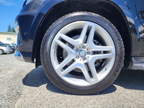 Used 2016 Mercedes-Benz GL 550 4MATIC image 49