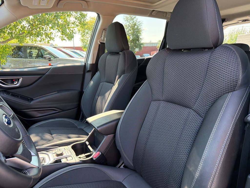 Certified 2024 Subaru Forester Premium AWD/4WD image 22