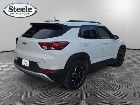 Used 2023 Chevrolet TrailBlazer LT FWD image 5