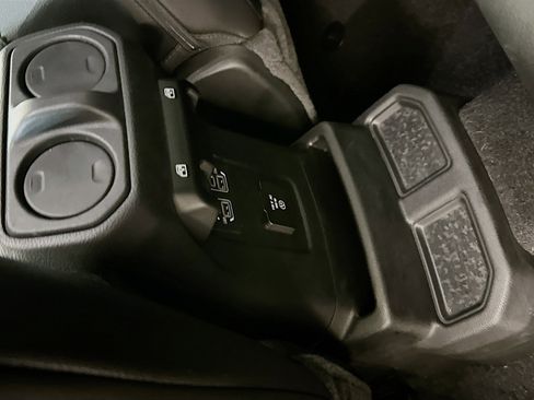 Used 2023 Jeep Wrangler Sahara w/ Cold Weather Group image 27