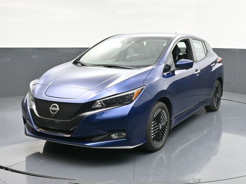 Used 2024 Nissan Leaf SV Plus image 4