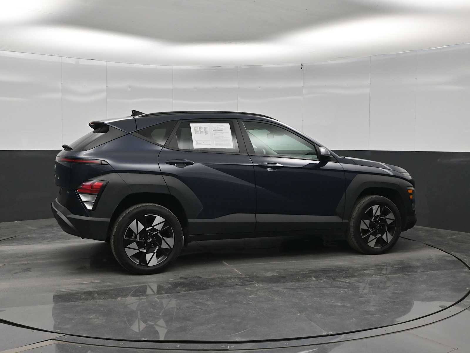 Used 2024 Hyundai Kona SEL AWD/4WD image 8