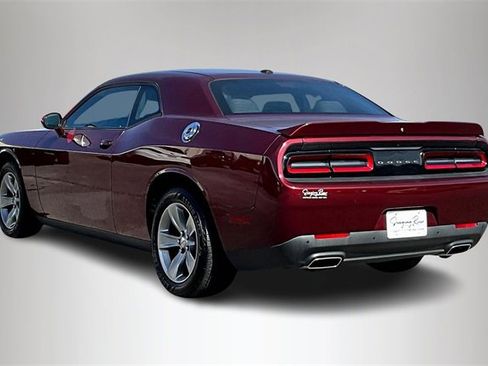 Used 2019 Dodge Challenger SXT w/ Driver Convenience Group image 4
