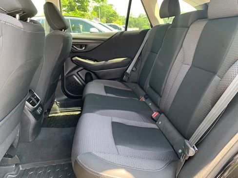 Used 2022 Subaru Outback Premium AWD/4WD image 19