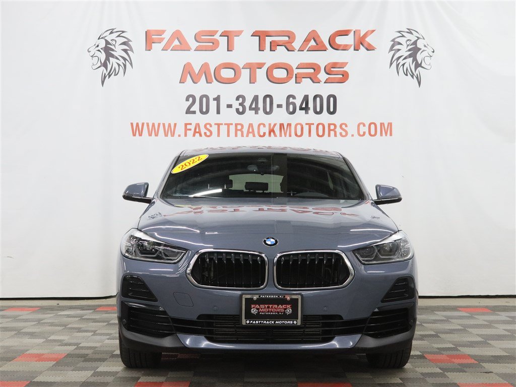Used 2022 BMW X2 xDrive28i w/ Convenience Package AWD/4WD image 2