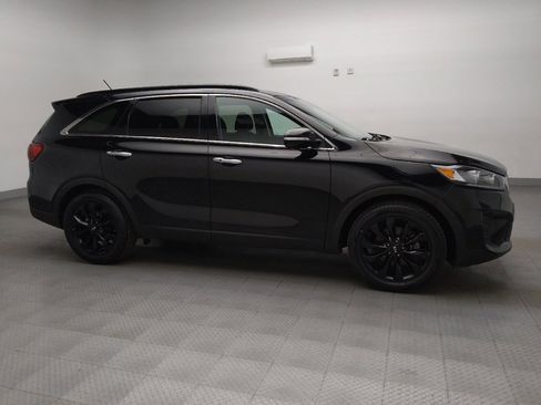 Used 2020 Kia Sorento S image 11