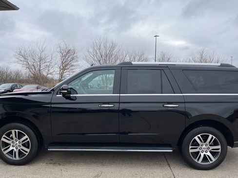 Used 2022 Ford Expedition Max Limited image 8