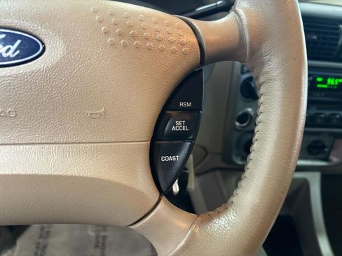 Used 2005 Ford Explorer Sport Trac XLT image 23