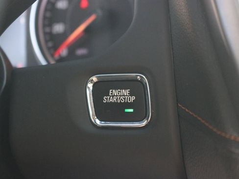 Used 2023 GMC Acadia AT4 AWD/4WD image 32