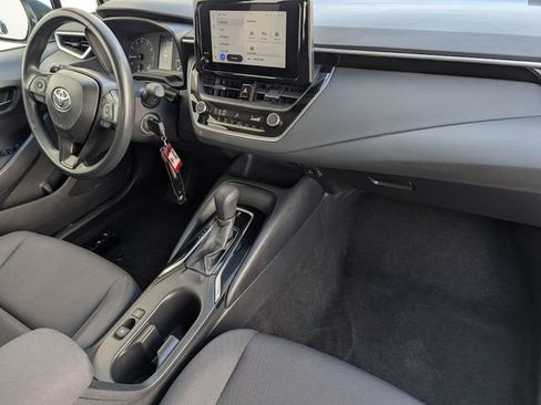 Used 2024 Toyota Corolla LE image 31