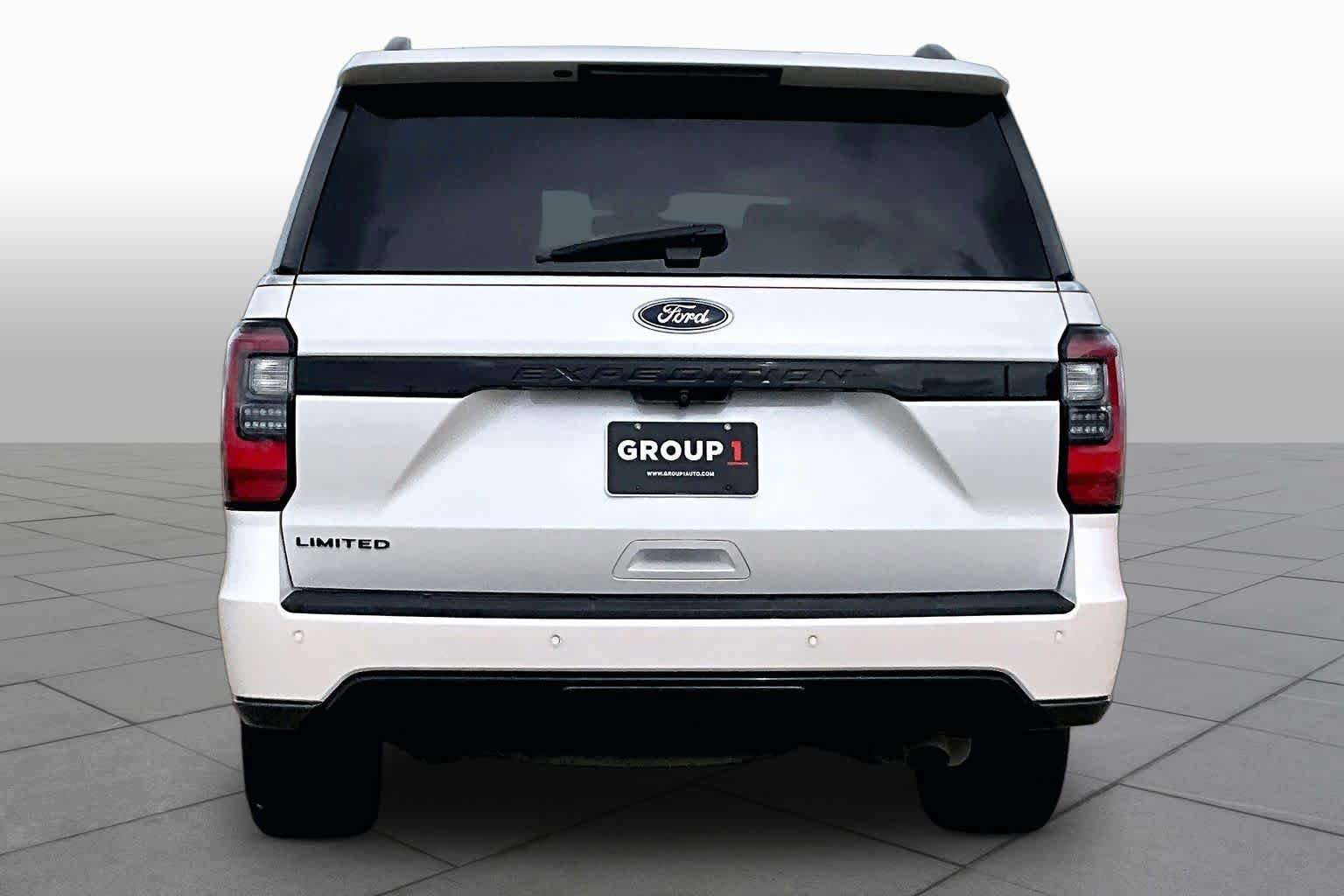 Used 2019 Ford Expedition Limited w/ Equipment Group 303A RWD image 5