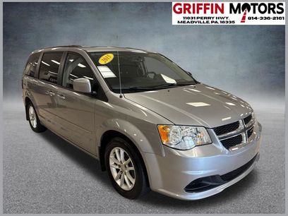 Used 2015 Dodge Grand Caravan SXT w/ UConnect Hands-Free Group