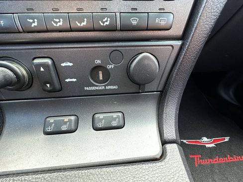 Used 2004 Ford Thunderbird RWD image 15