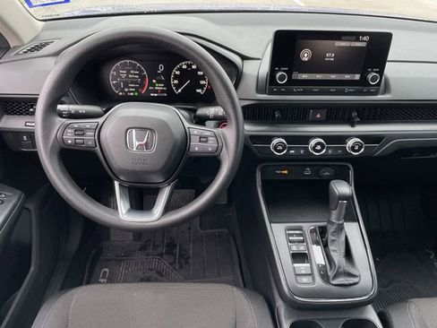 Used 2025 Honda CR-V LX image 10