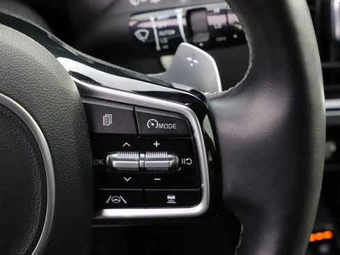Used 2023 Kia Sorento SX image 29
