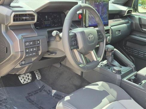 Certified 2025 Toyota Tacoma TRD Sport w/ TRD Sport Upgrade Package AWD/4WD image 9