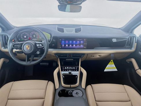 New 2026 Porsche Cayenne image 16