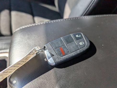 Used 2021 Jeep Grand Cherokee Laredo X RWD image 25
