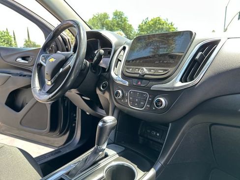 Used 2019 Chevrolet Equinox LT w/ Sun & Navigation Package FWD image 27