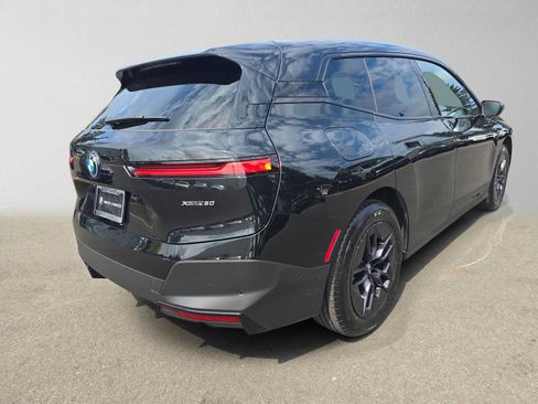 Used 2024 BMW iX xDrive50 w/ Premium Package AWD/4WD image 6