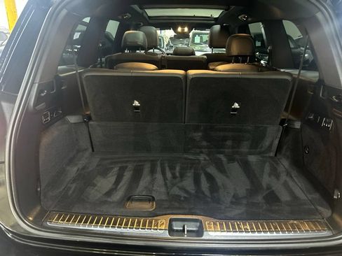 Used 2024 Mercedes-Benz GLS 450 4MATIC image 31