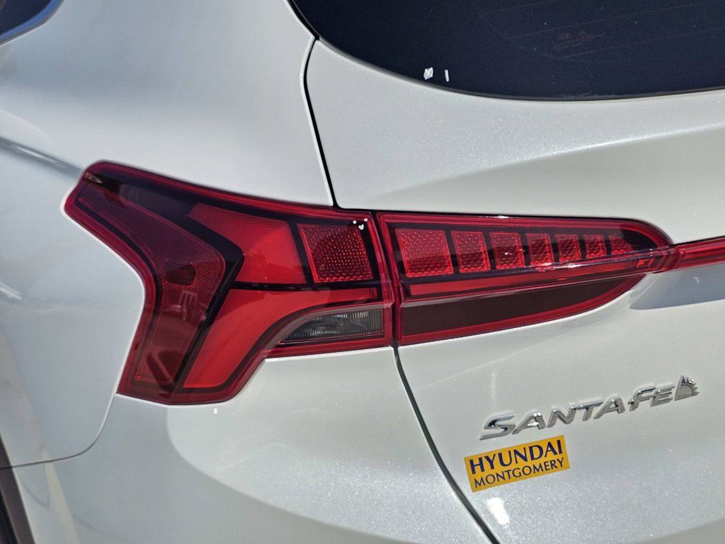 Used 2022 Hyundai Santa Fe Limited FWD image 11