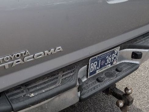 Used 2015 Toyota Tacoma 4x4 Access Cab V6 w/ TRD Off-Road Package image 10