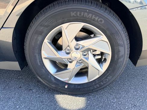New 2026 Hyundai Sonata SE FWD image 13