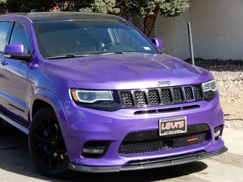 Used 2018 Jeep Grand Cherokee SRT image 2