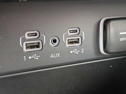 Used 2025 Jeep Grand Cherokee Limited AWD/4WD image 24