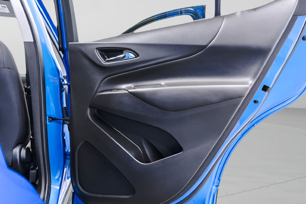 Used 2024 Chevrolet Equinox LT w/ LPO, Floor Liner Package FWD image 30