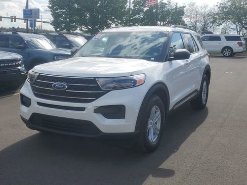 Certified 2023 Ford Explorer XLT AWD/4WD image 2