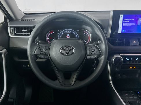 Used 2025 Toyota RAV4 LE image 17