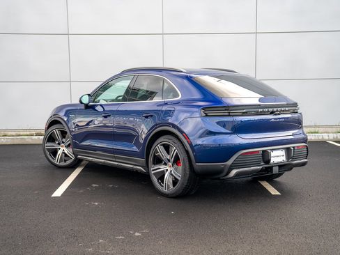 New 2025 Porsche Macan 4S Electric image 3