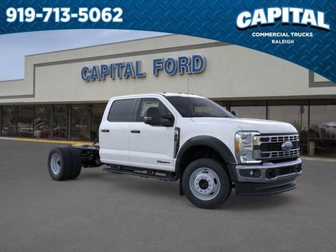New 2025 Ford F450 XL w/ XL Chrome Package image 7