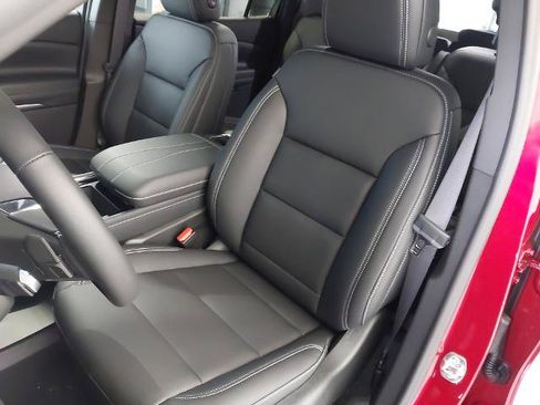 New 2026 Chevrolet Traverse LT w/ Driver Confidence Package FWD image 23