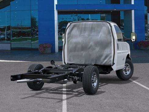 New 2026 Chevrolet Express 3500 w/ Power Convenience Package RWD image 29