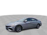 Used 2024 Hyundai Elantra SEL image 4