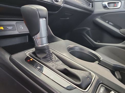 Used 2025 Honda Civic Sport image 15