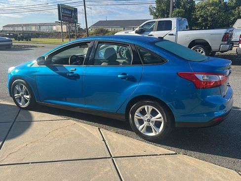 Used 2014 Ford Focus SE FWD image 8