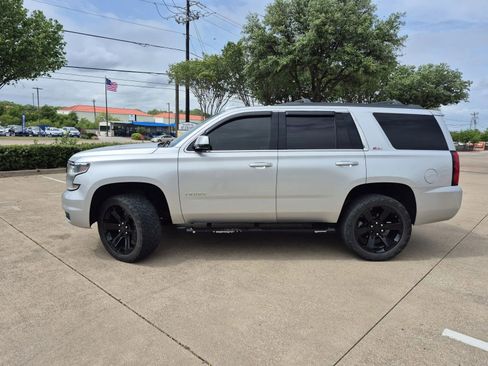 Used 2018 Chevrolet Tahoe LT image 2