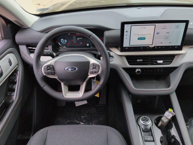 New 2026 Ford Explorer Active RWD image 16