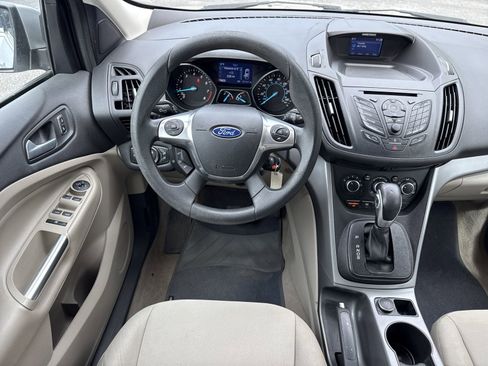 Used 2015 Ford Escape SE image 12