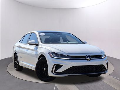 Certified 2025 Volkswagen Jetta SE