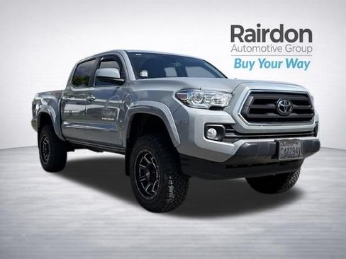 Used 2020 Toyota Tacoma SR5 AWD/4WD image 29