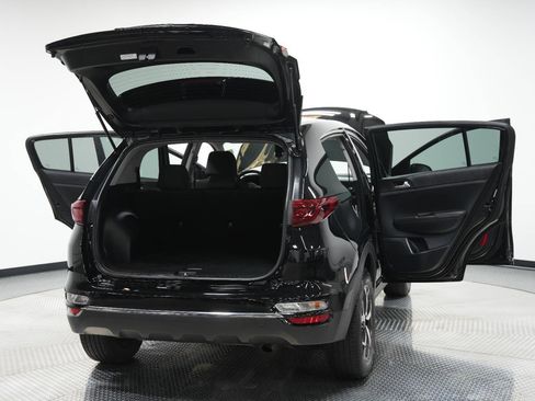 Used 2022 Kia Sportage LX image 10