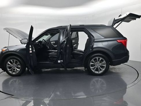Used 2023 Ford Explorer Limited w/ Equipment Group 301A RWD image 61