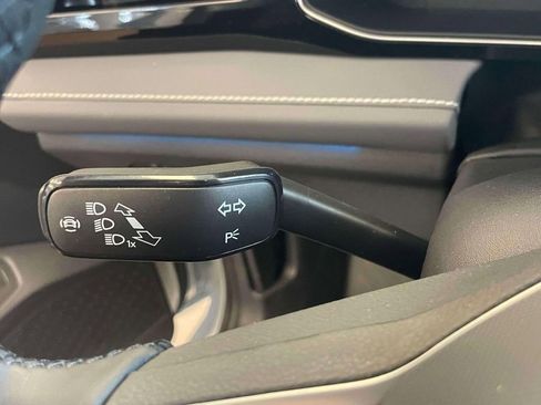 New 2026 Volkswagen Jetta SEL FWD image 25