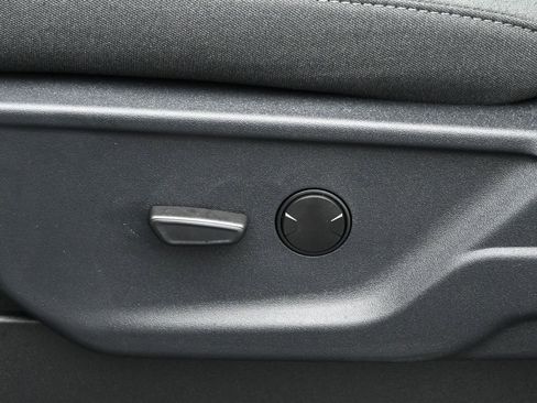 New 2026 Ford F250 XLT w/ FX4 Off-Road Package image 9